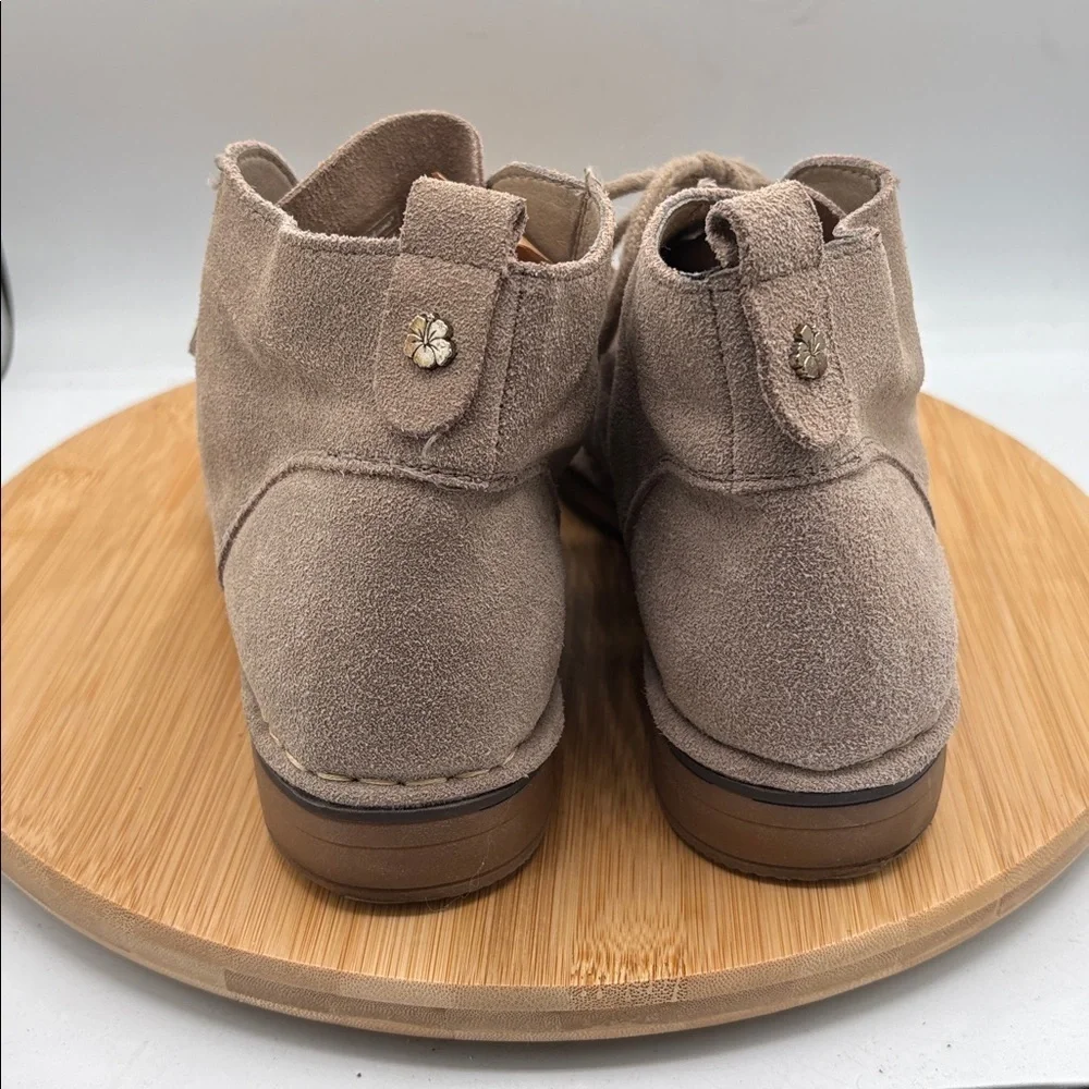 Tommy Bahama Evert Taupe Suede Desert Chukka Booties Women 9.5 Boho festival
